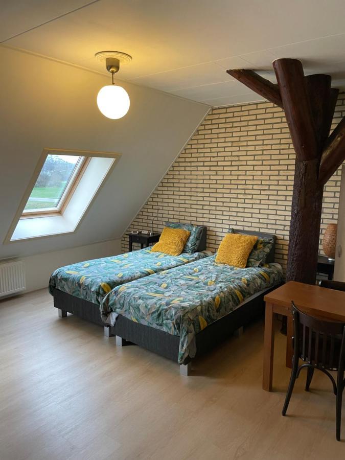 Bed and Breakfast De Stjelp Pleats à Lemmer Extérieur photo